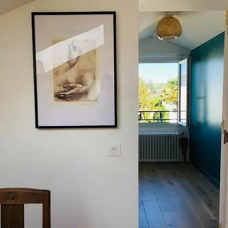 Le Petit Erromardie Apartment